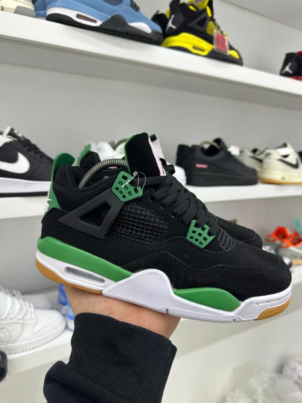 Air Jordan 4 - Image 9