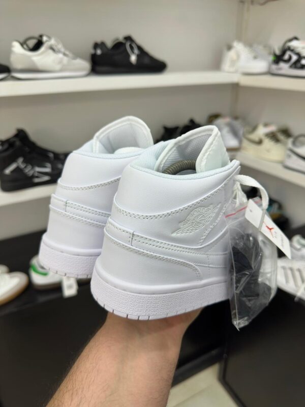 AIR Jordan 1 - Image 3