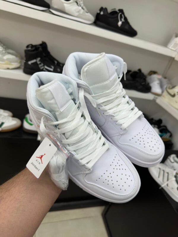 AIR Jordan 1 - Image 2