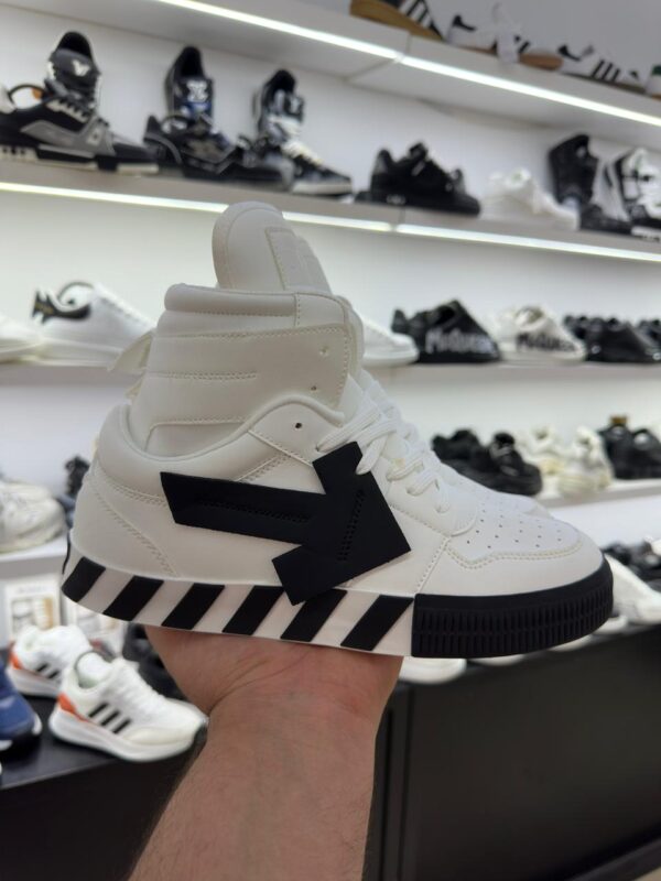 Off-White