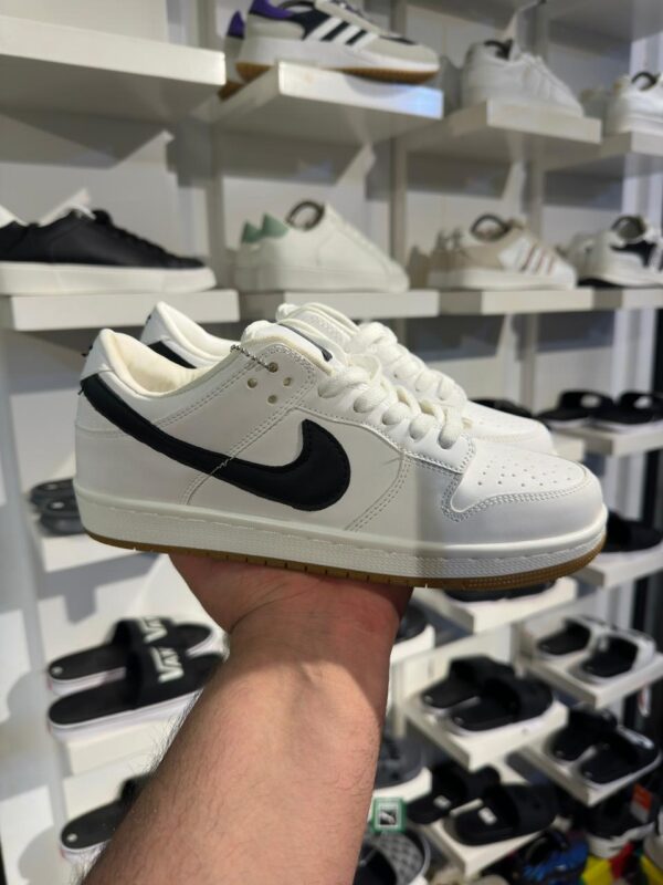 Nike SB (egyptian)