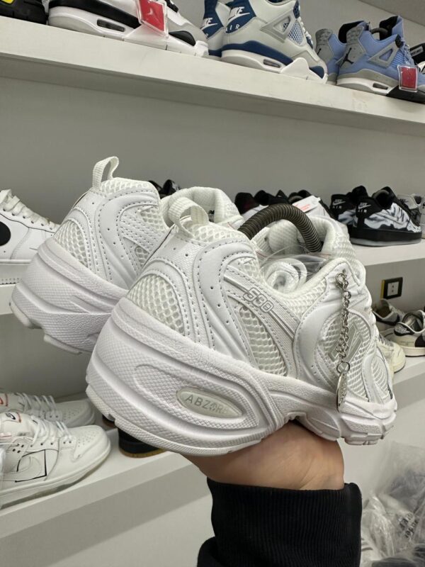 New Balance - Image 3